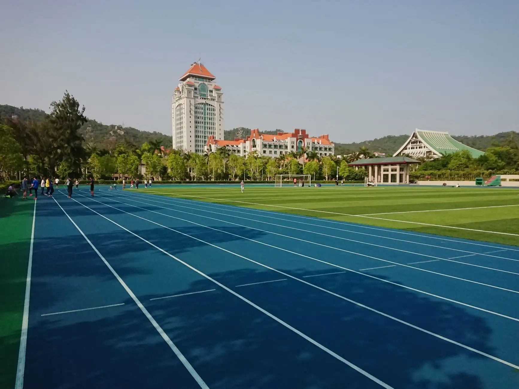 家纺布艺与床上用品搭配技巧：打造沈阳家庭的温馨卧室空间